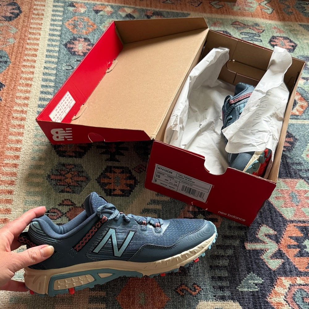 New Balance Women’s 410 V6 Blue Sneakers